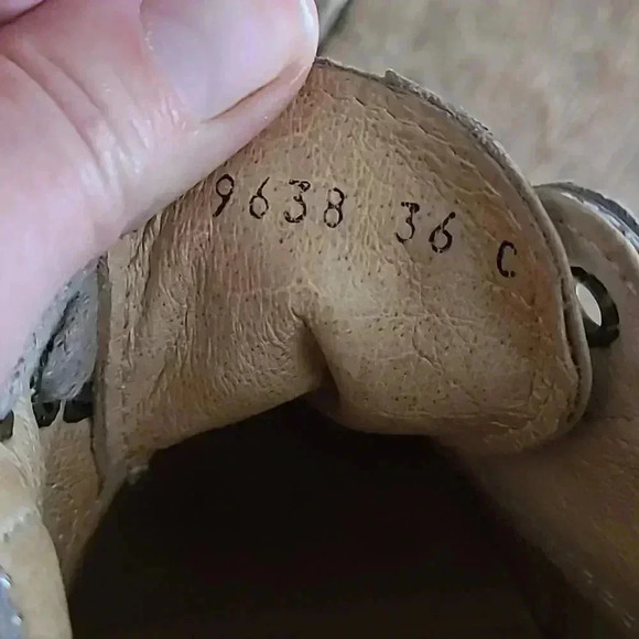 Vintage MER DU SUD  Silver Leather Shoes -  Size 36C - Picture 7 of 7